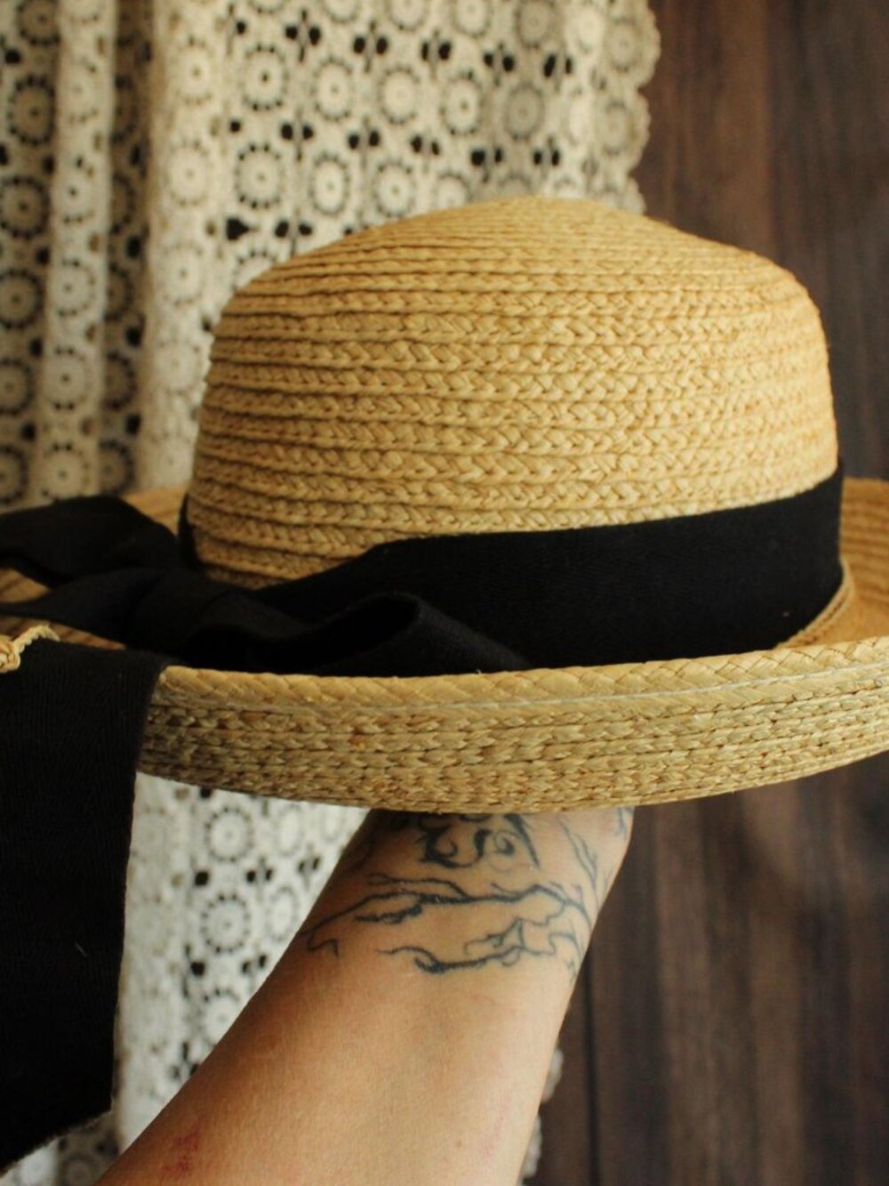 Vintage 1990s 2000s Hat, Scala Straw Wide Brimmed Sunhat with Black Ribbon, Mill - Picture 13 of 14